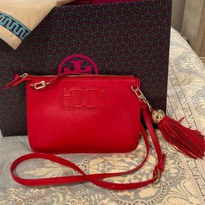 Tory Burch Tassel Crossbody Liberty Red Crossbody / Clutch bag like new!